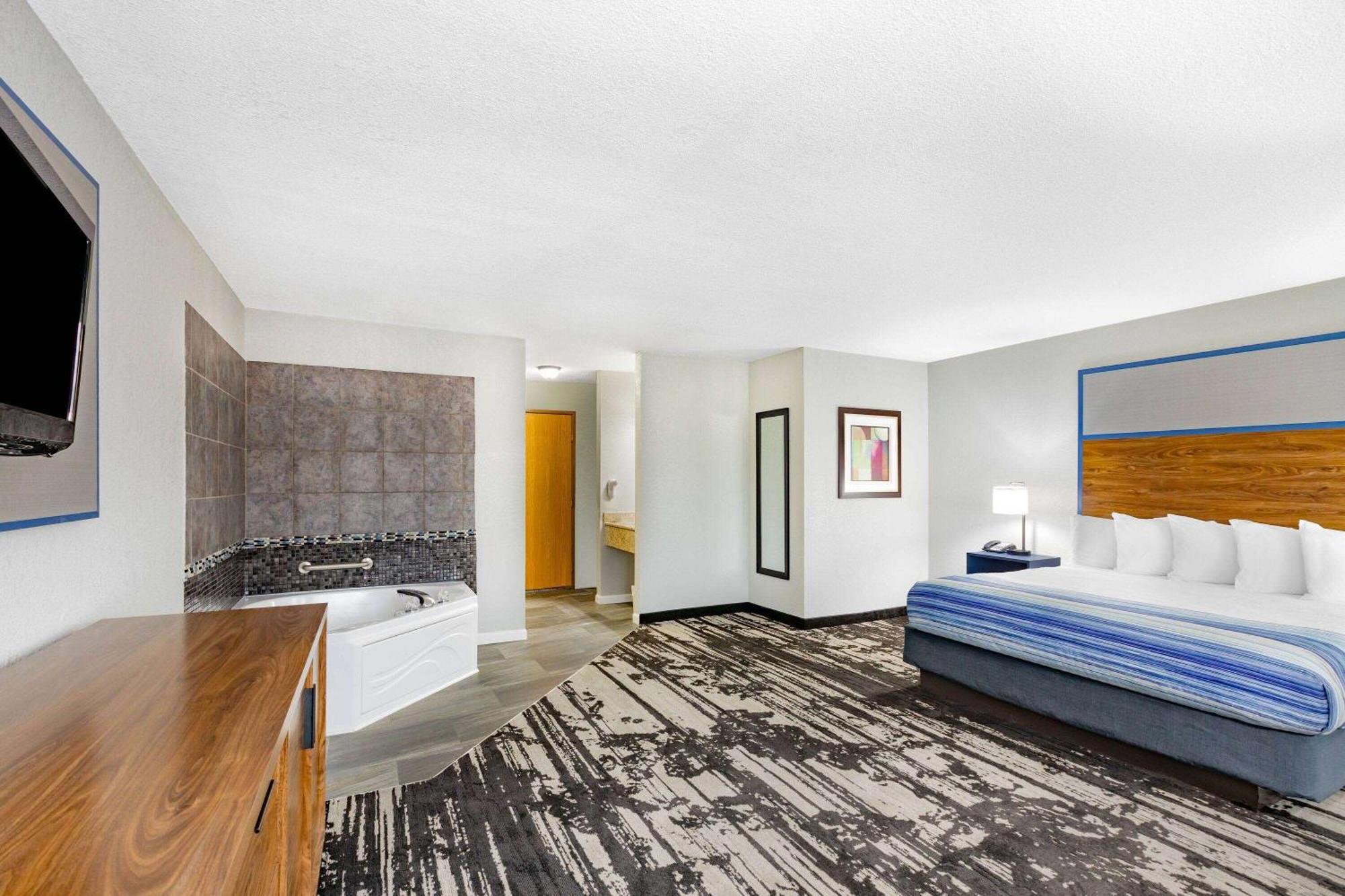 Americinn By Wyndham Pella Dış mekan fotoğraf